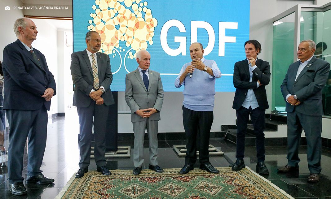 Ibaneis Rocha apresenta projeto arquitetônico do Museu da Bíblia, no Eixo Monumental