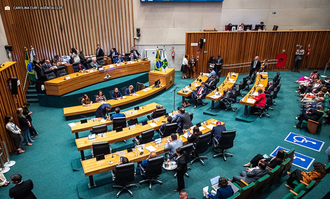 R$ 71,7 bilhões: Câmara Legislativa do DF aprova Lei de Diretrizes Orçamentária do GDF para 2026