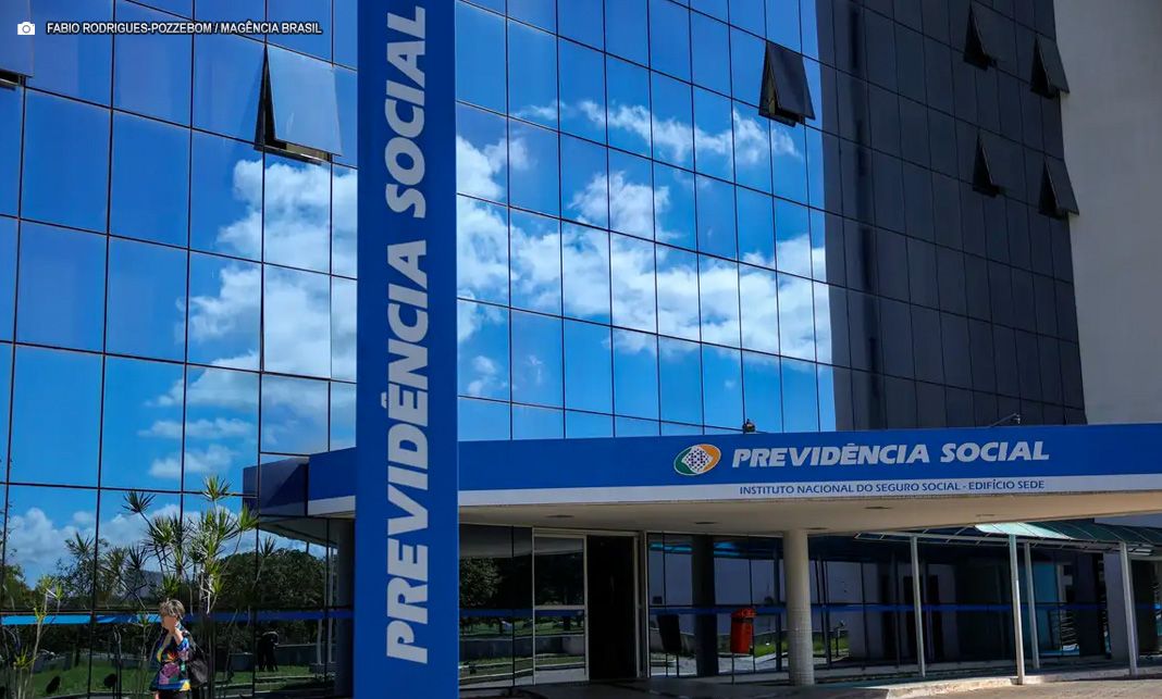 Justiça bloqueia R$ 23,8 milhões de suspeitos de fraude contra INSS