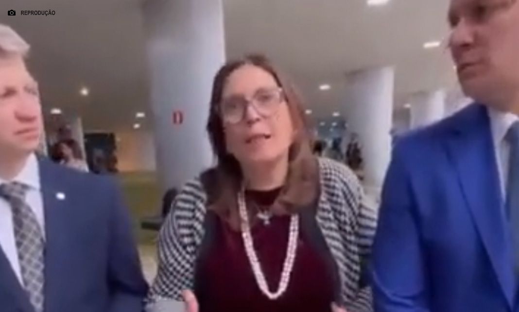 Somos contrários, mas aplaudimos a taxação de Trump contra o povo brasileiro?