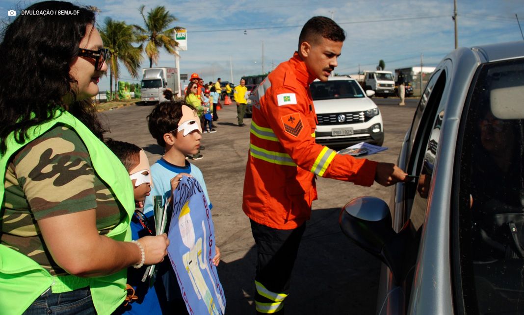 Brazlândia e Lago Oeste recebem blitzes educativas de prevenção aos incêndios florestais no DF
