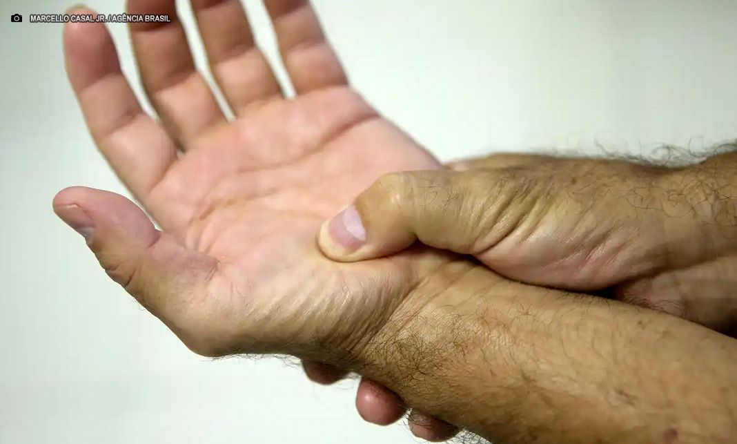 Lei passa a definir fibromialgia como deficiência em todo o país