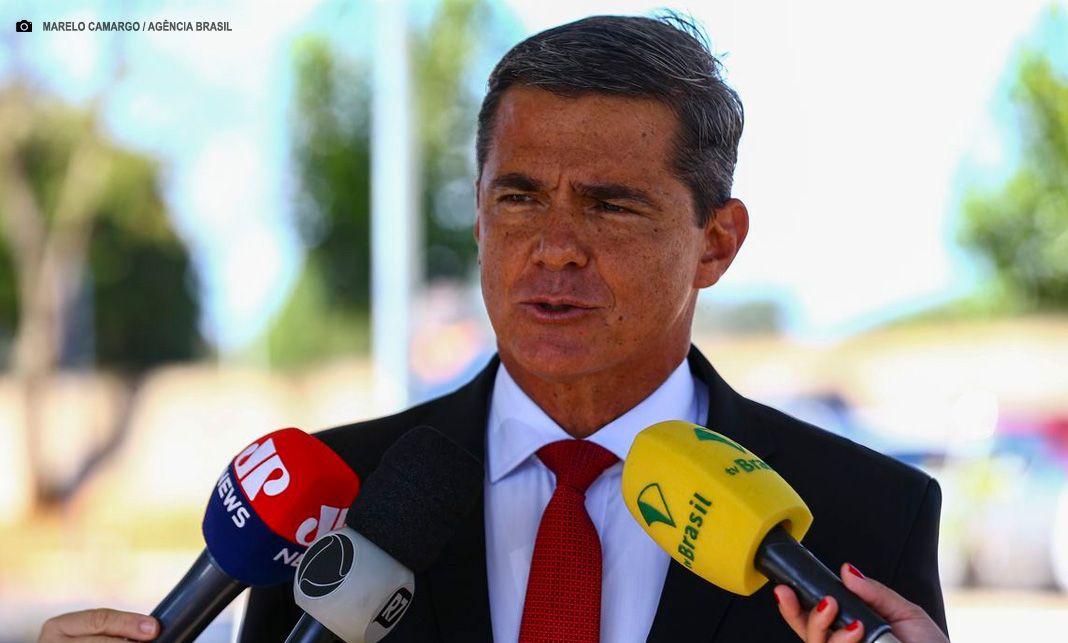 General Mário Fernandes diz que visitou acampamento golpista como cidadão