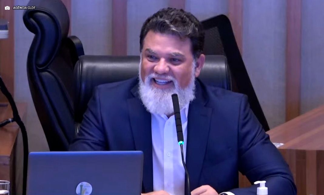 Sessão solene reverencia profissionais de saúde de hospitais privados por atendimento humanizado