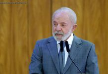 Lula veta aumento de número de deputados na Câmara