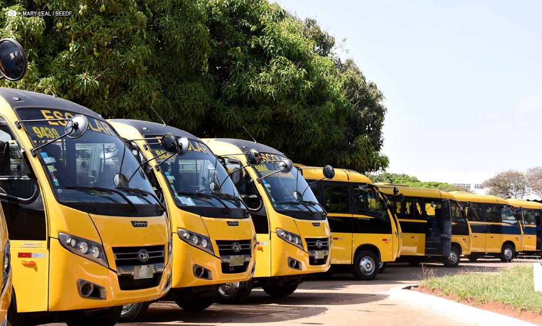 Estudantes da rede pública contam com mais de 1.160 ônibus de transporte escolar