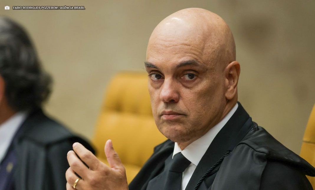 Alexandre de Moraes autoriza vigilância integral de Bolsonaro pela polícia penal no Distrito Federal