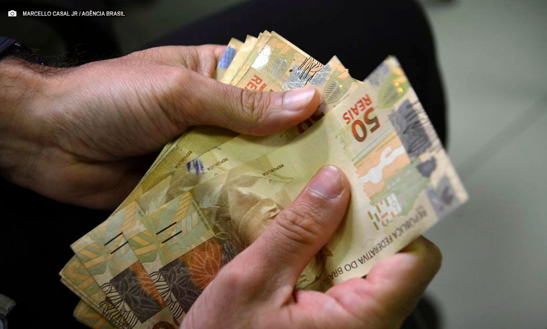 Sindate obtém liminar que suspende desconto retroativo de INSS para aposentados