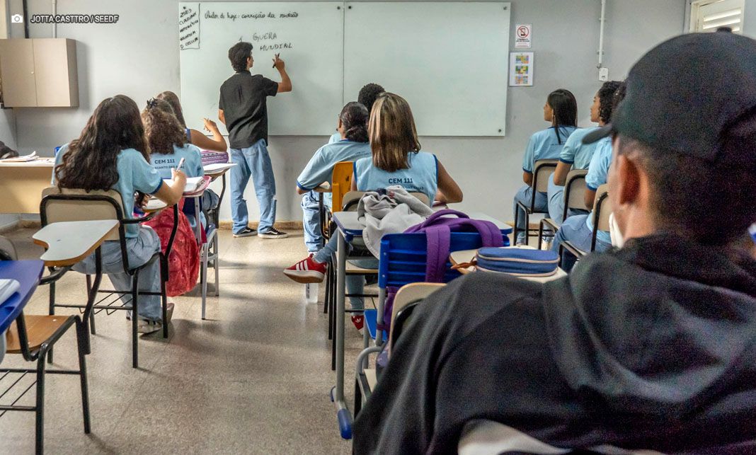 Processo seletivo: Edital da Secretaria de Educação traz inovações para contratação de professores substitutos