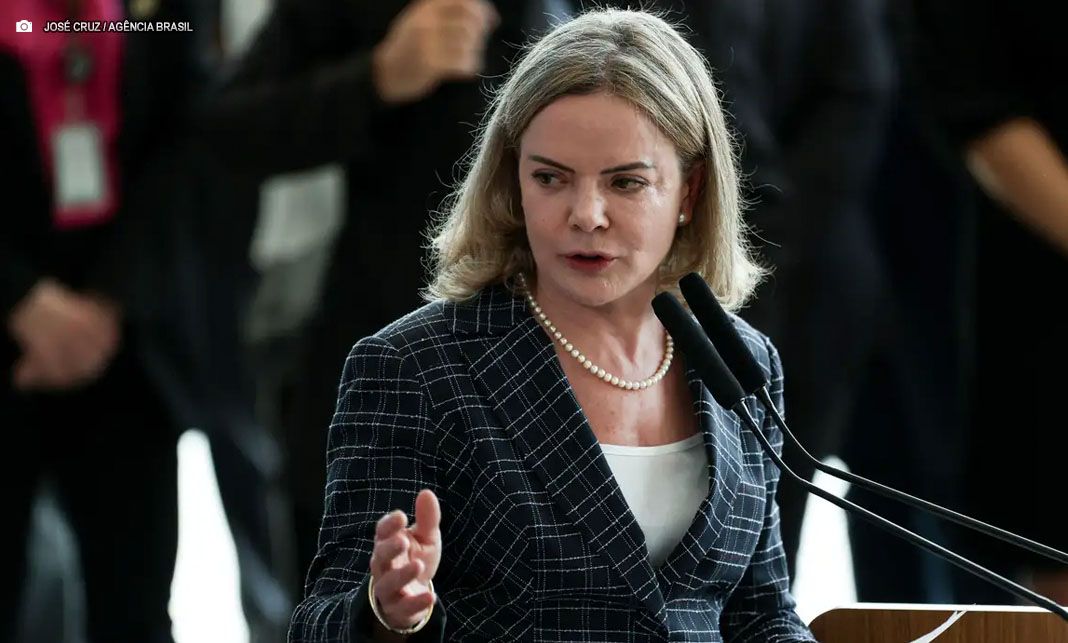 Itamaraty e Gleisi Hoffmann rechaçam ataque de vice-secretário de Trump