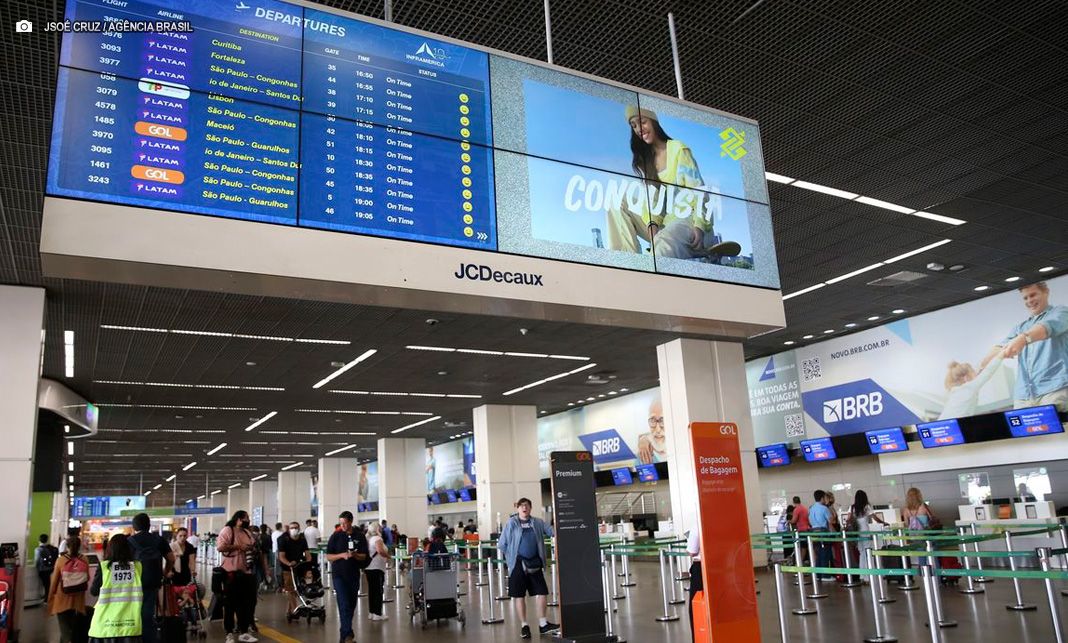 Portos e aeroportos terão de expor materiais informativos sobre mpox