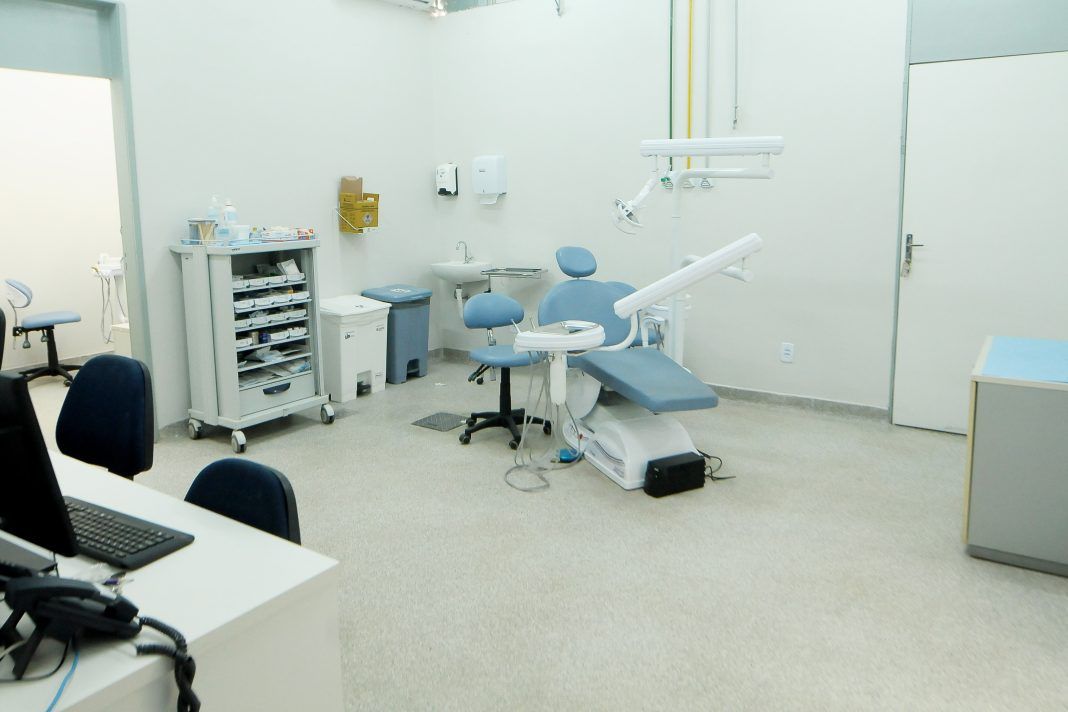 Saúde revitaliza pronto-socorro odontológico do hospital do Gama