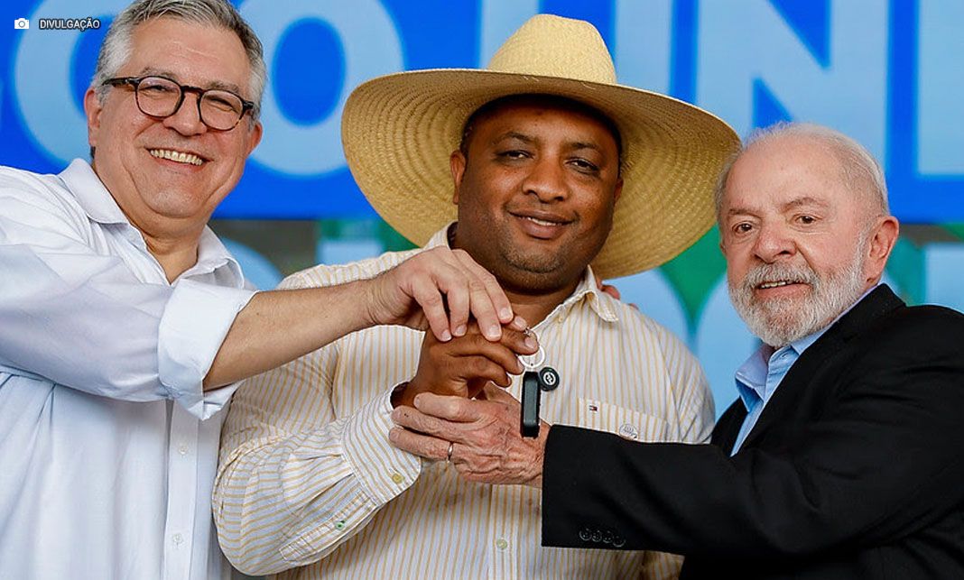 Lula retoma programa Brasil Sorridente com 400 novas Unidades Odontológicas Móveis