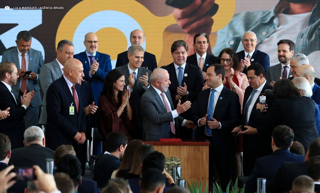 Lula assina decreto da TV 3.0; novo sistema deve começar em 2026