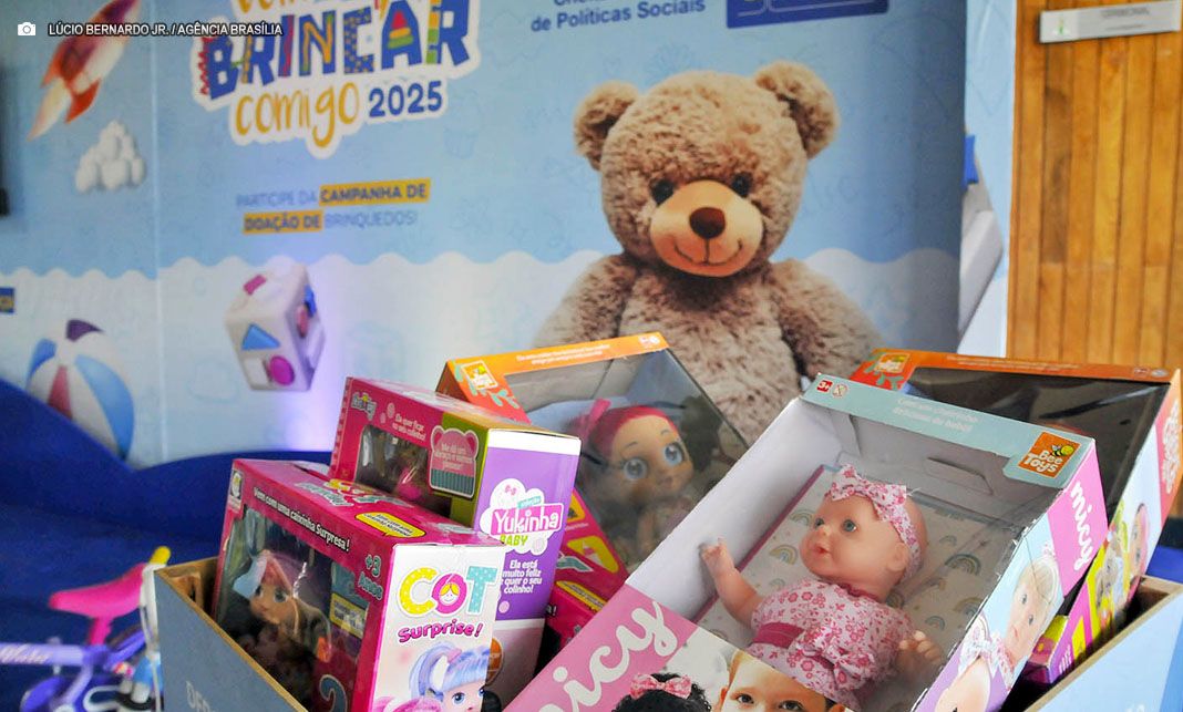 Vem Brincar Comigo 2025: DF inicia arrecadação de brinquedos para presentear mais de 20 mil crianças