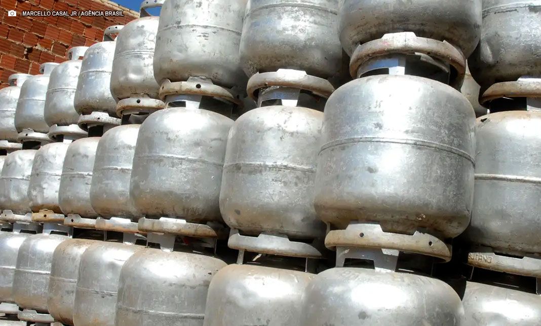 Governo vai enviar ao Congresso projeto que garante gás gratuito a 46 milhões de brasileiros