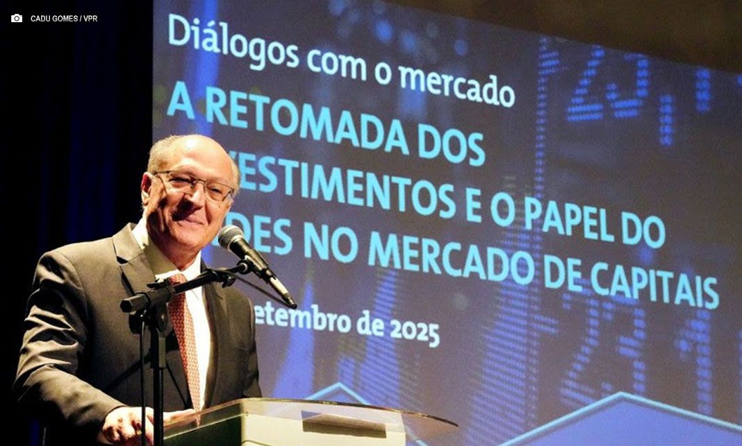 Alckmin exalta retomada de investimentos e papel do BNDES no mercado de capitais