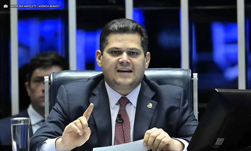 Alcolumbre arquiva PEC da Blindagem após rejeição na CCJ