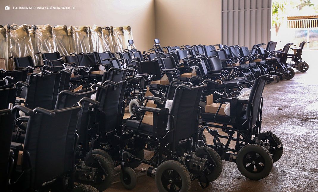 Secretarias de Saúde e da Pessoa com Deficiência firmam parceria para agilizar entrega de cadeiras de rodas