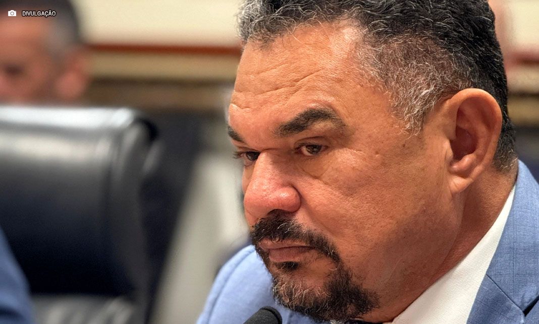 Hermeto acusa governo federal de ‘covardia’ em reajuste da