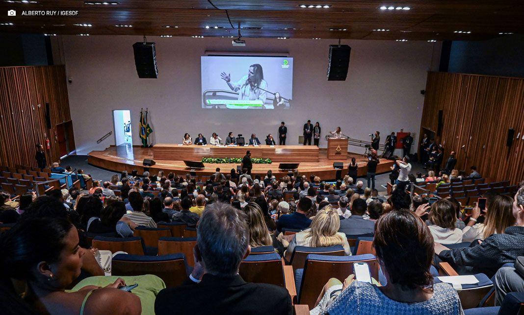 CLDF homenageia 65 anos do Hospital de Base do Distrito Federal