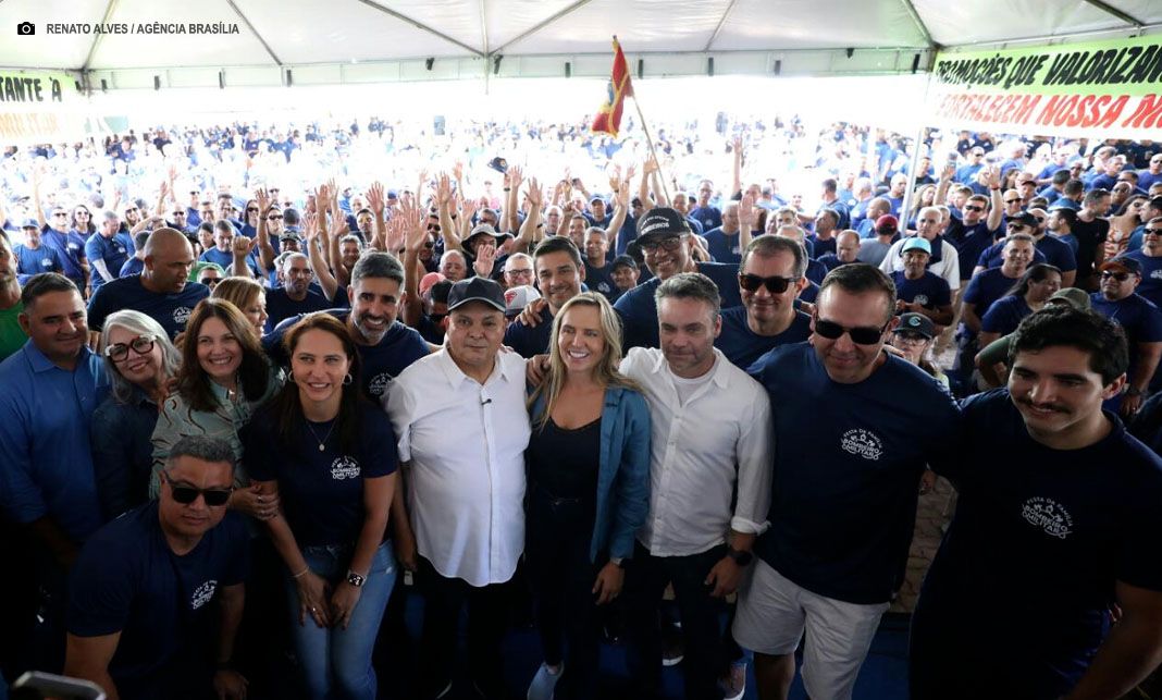 Ibaneis Rocha recebe homenagem em almoço com bombeiros no Park Way