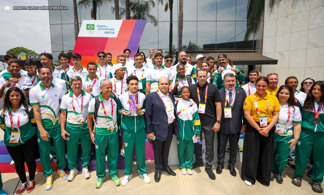 Ibaneis visita arena dos Jogos da Juventude e enaltece infraestrutura de Brasília