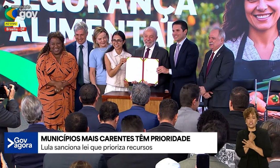 Lula sanciona leis que tornam combate à fome política de Estado