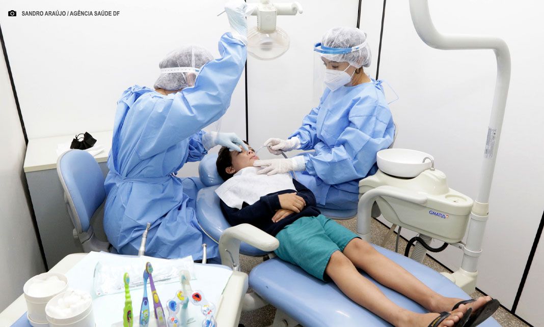 Sem voz, mas com boleto: Técnicos e Auxiliares de Saúde Bucal acionam Justiça por direito de voto