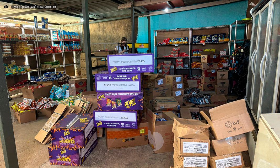 Vigilância Sanitária apreende três toneladas de produtos vencidos no Recanto das Emas