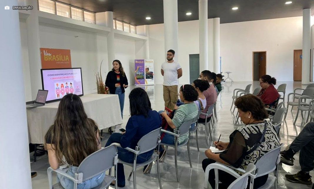 Alunos da UnB oferecem oficinas gratuitas de Instagram para empreendedores do Paranoá