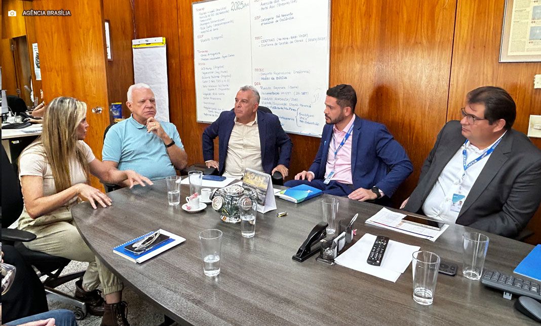 GDF e Caixa Econômica Federal tratam do andamento de obras na Capital Federal