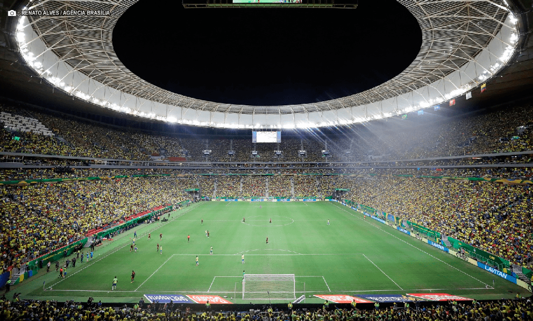 Ibaneis Rocha oferece Brasília para sediar final da Libertadores 2025