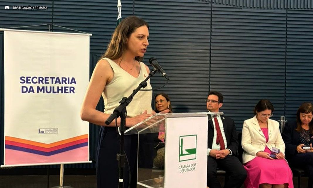Fenama representa sociedade civil em discurso no evento de abertura do Outubro Rosa no Congresso