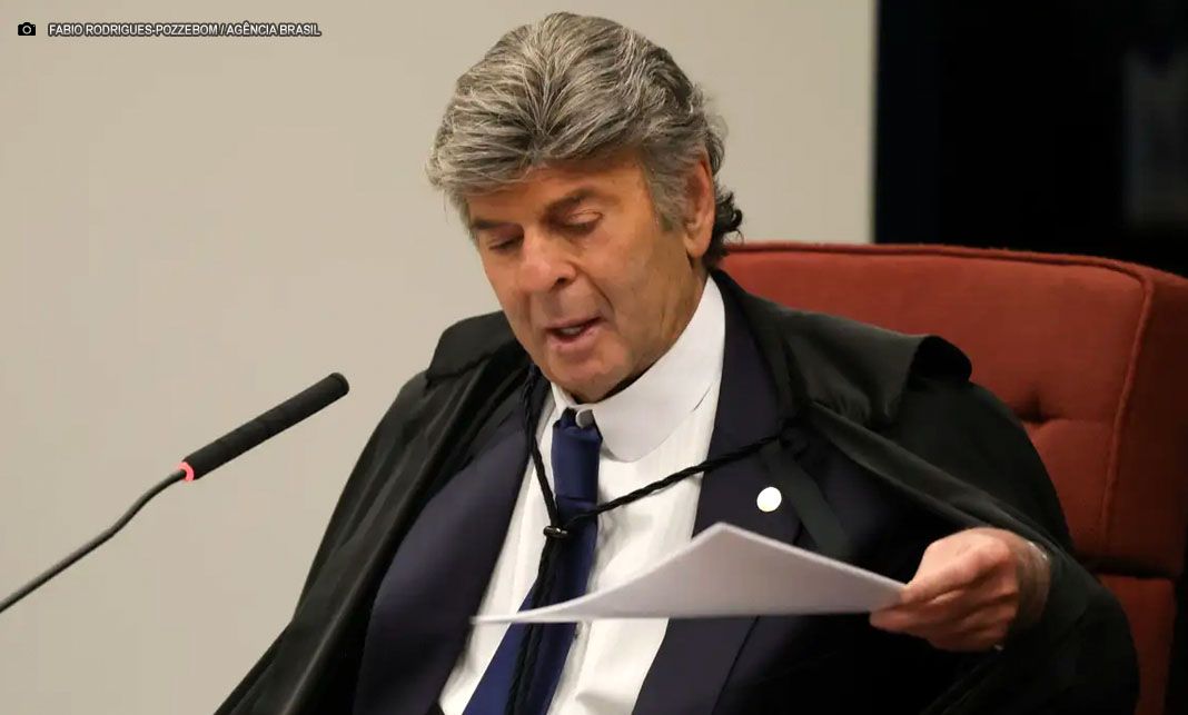 Fux pede vista e suspende julgamento recurso Moro STF