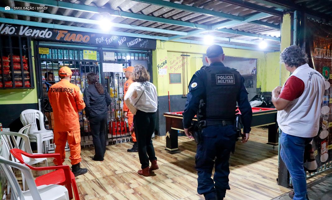 Homicídios em áreas de bares caem 66% após restrição de horário no DF