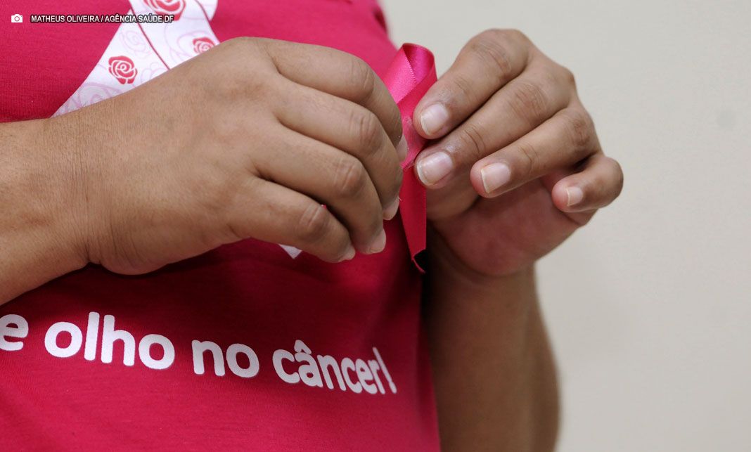 Outubro Rosa: Saúde do DF promove mutirões, palestras e exames em toda a rede