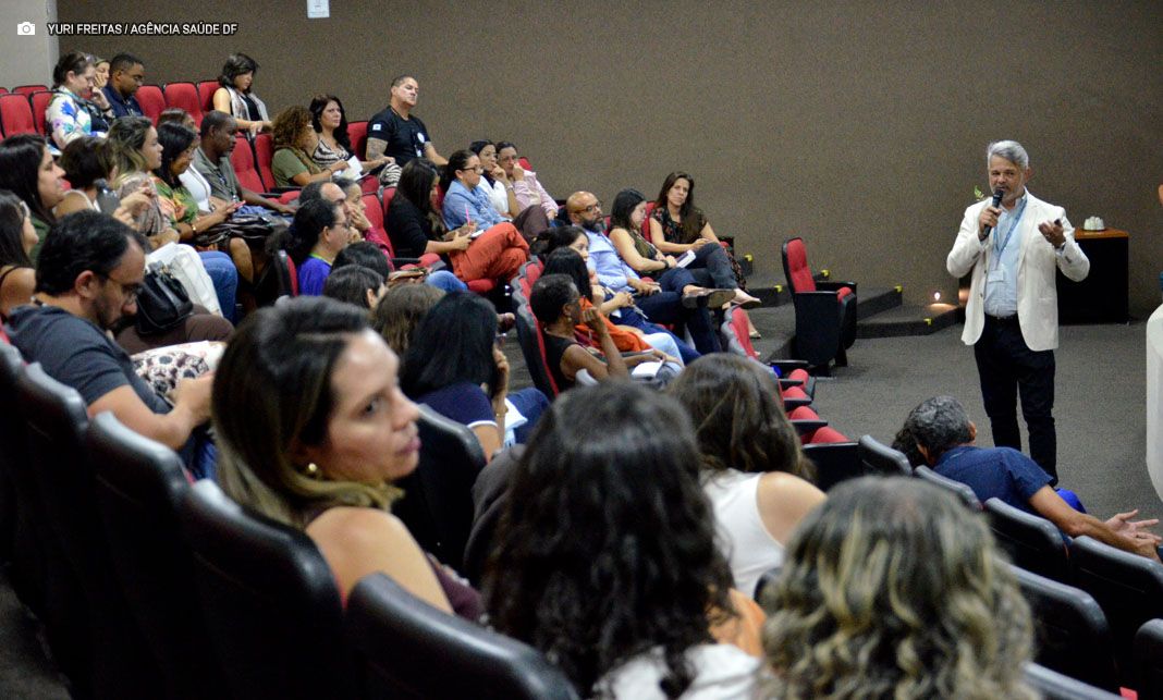 Servidores da Ouvidoria da Saúde participam de seminário sobre transparência e governança