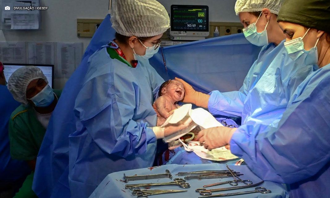 IGESDF abre seleção para ginecologistas e enfermeiros com salários de até R$ 15 mil