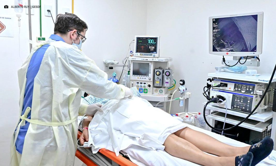 IGESDF abre seleção para médicos e técnicos com salários de até R$ 15 mil