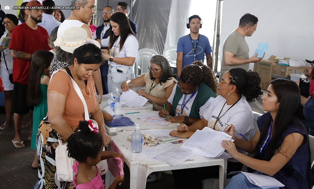 Dia D de Multivacinação imuniza mais de 11 mil pessoas no DF