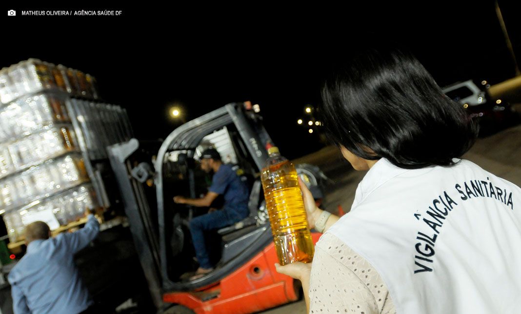 Vigilância Sanitária apreende 8 mil litros de bebidas irregulares em Planaltina