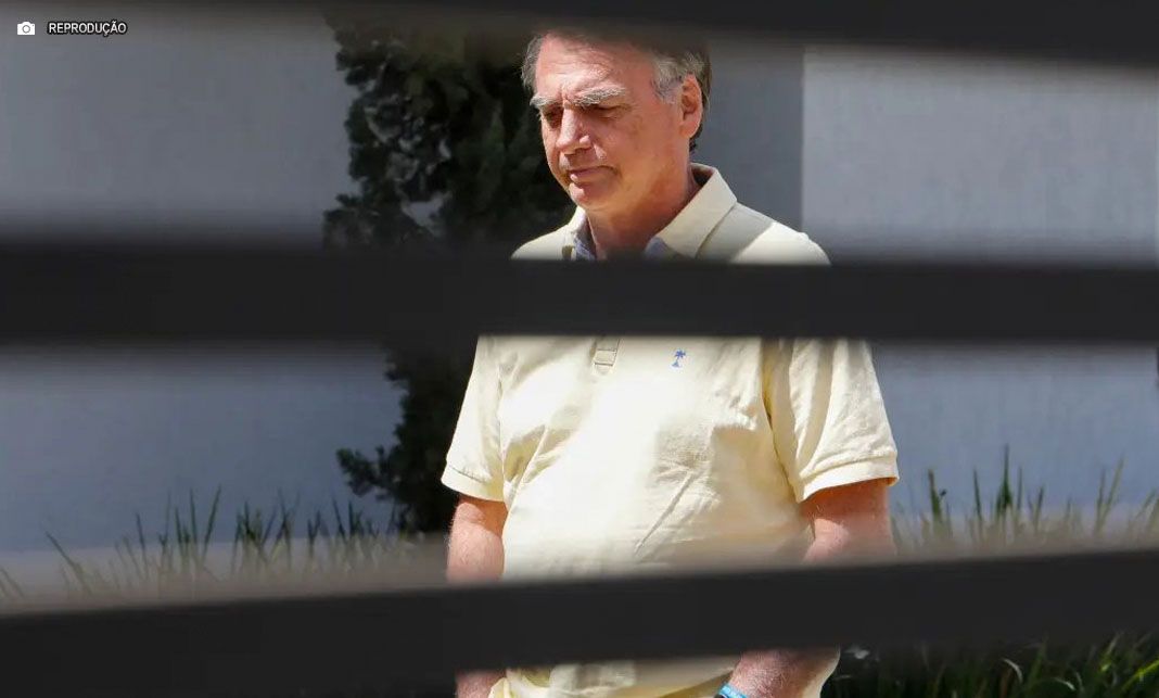 Prisão preventiva de Bolsonaro é mantida após audiência de custódia