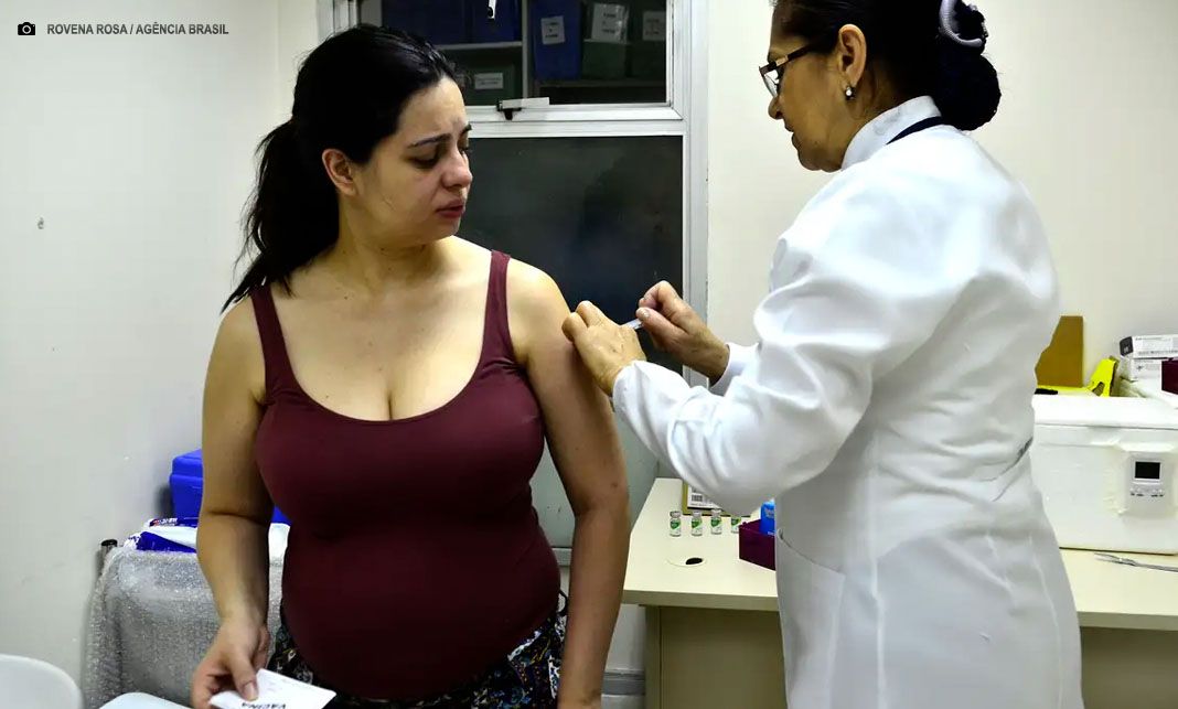 SUS inicia oferta de vacina contra bronquiolite para gestantes em dezembro