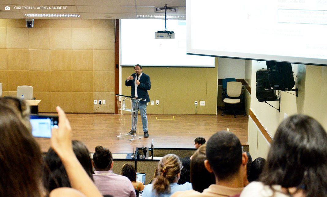 Capacitação combate desinformação sobre vacinas de covid-19 e deve reforçar atuação da Atenção Primária da Saúde do DF