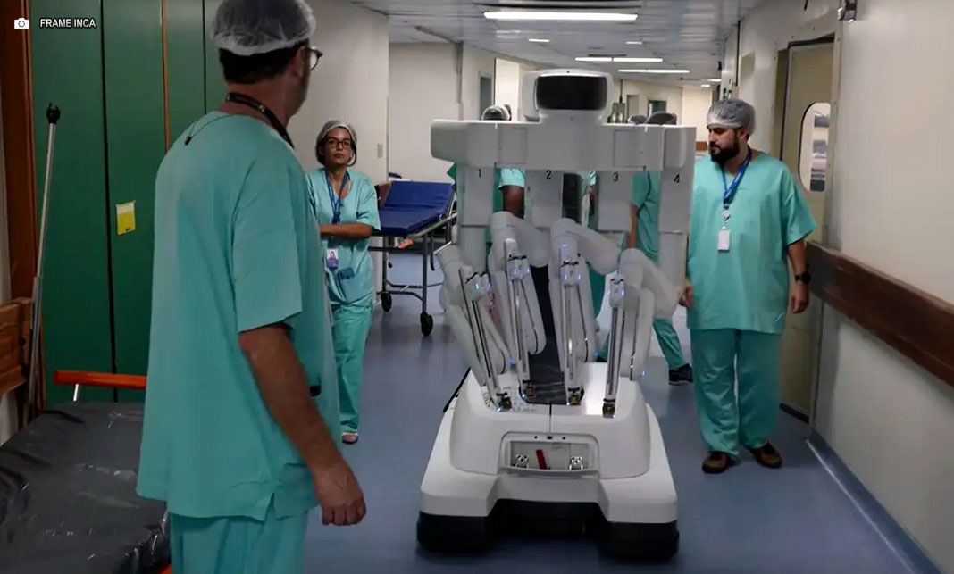 Inca inaugura primeiro centro de treinamento em cirurgia robótica do SUS