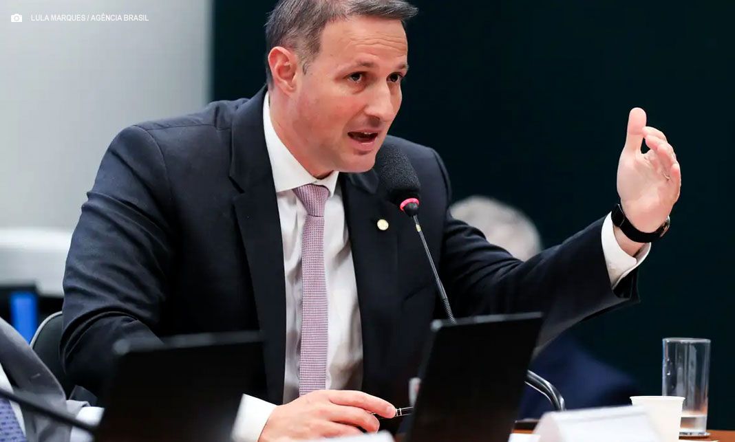 Derrite quer mudança na condução de audiências de custódia