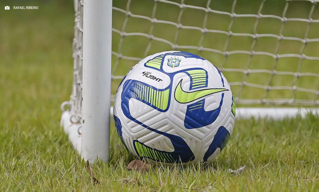 Clássicos regionais e duelo de artilheiros marcam a 32ª rodada do Brasileirão 2025