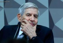 Moraes cobra histórico clínico de Augusto Heleno para analisar pedido de prisão domiciliar