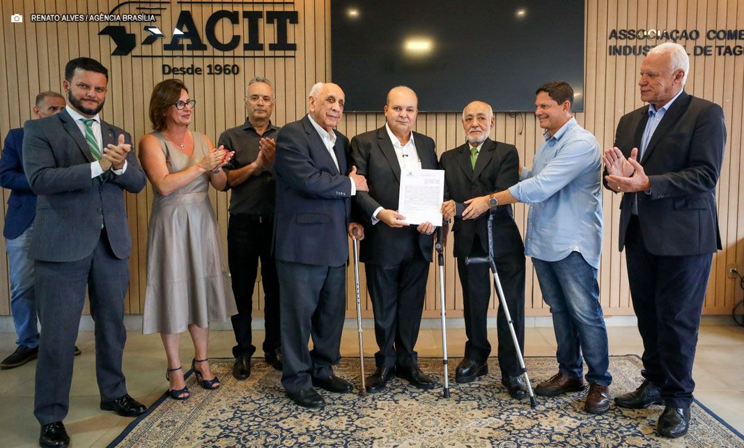 ACIT de Taguatinga recebe concessão de uso e regulariza área ocupada há 48 anos